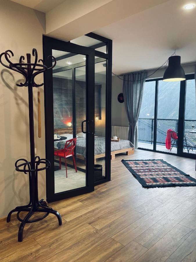 Kazbegi Stylish Apartment מראה חיצוני תמונה