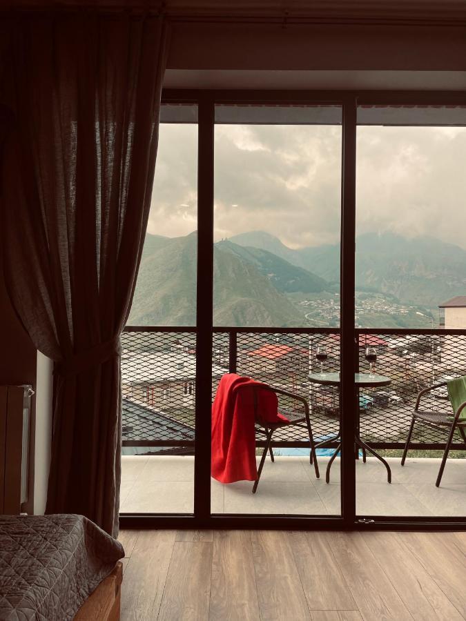 Kazbegi Stylish Apartment מראה חיצוני תמונה