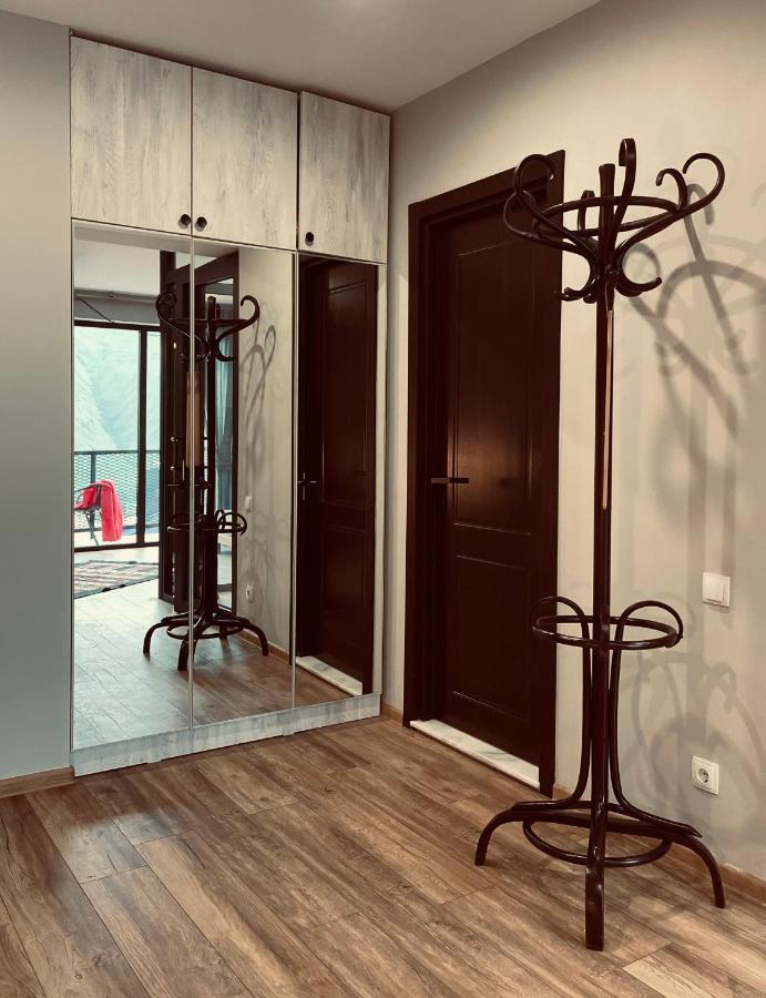 Kazbegi Stylish Apartment מראה חיצוני תמונה